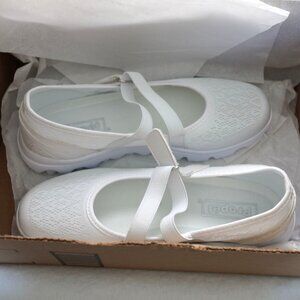 Propet White Mary Jane Comfort Walking Shoes Size 6.5 AA